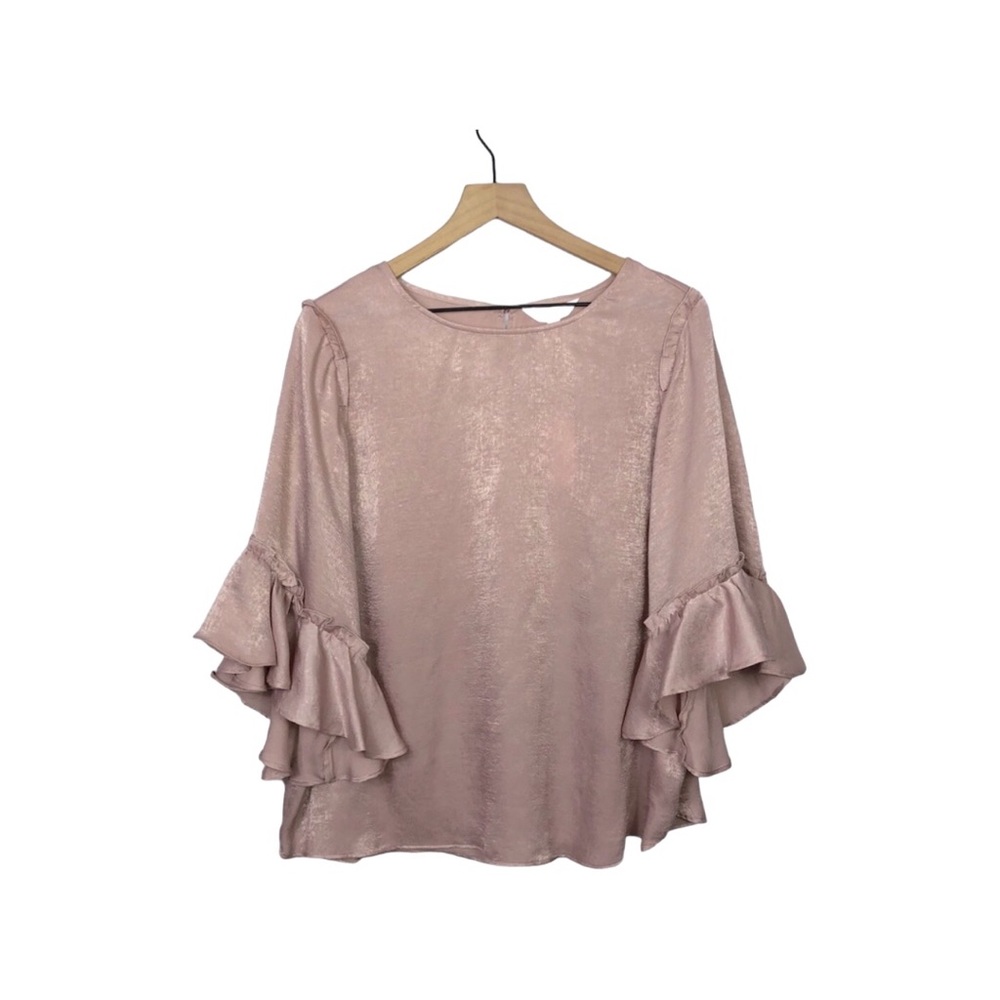 LC Lauren Conrad.   Petal Pink Ruffle Bell Sleeves Slightly Shiny Top Size XL